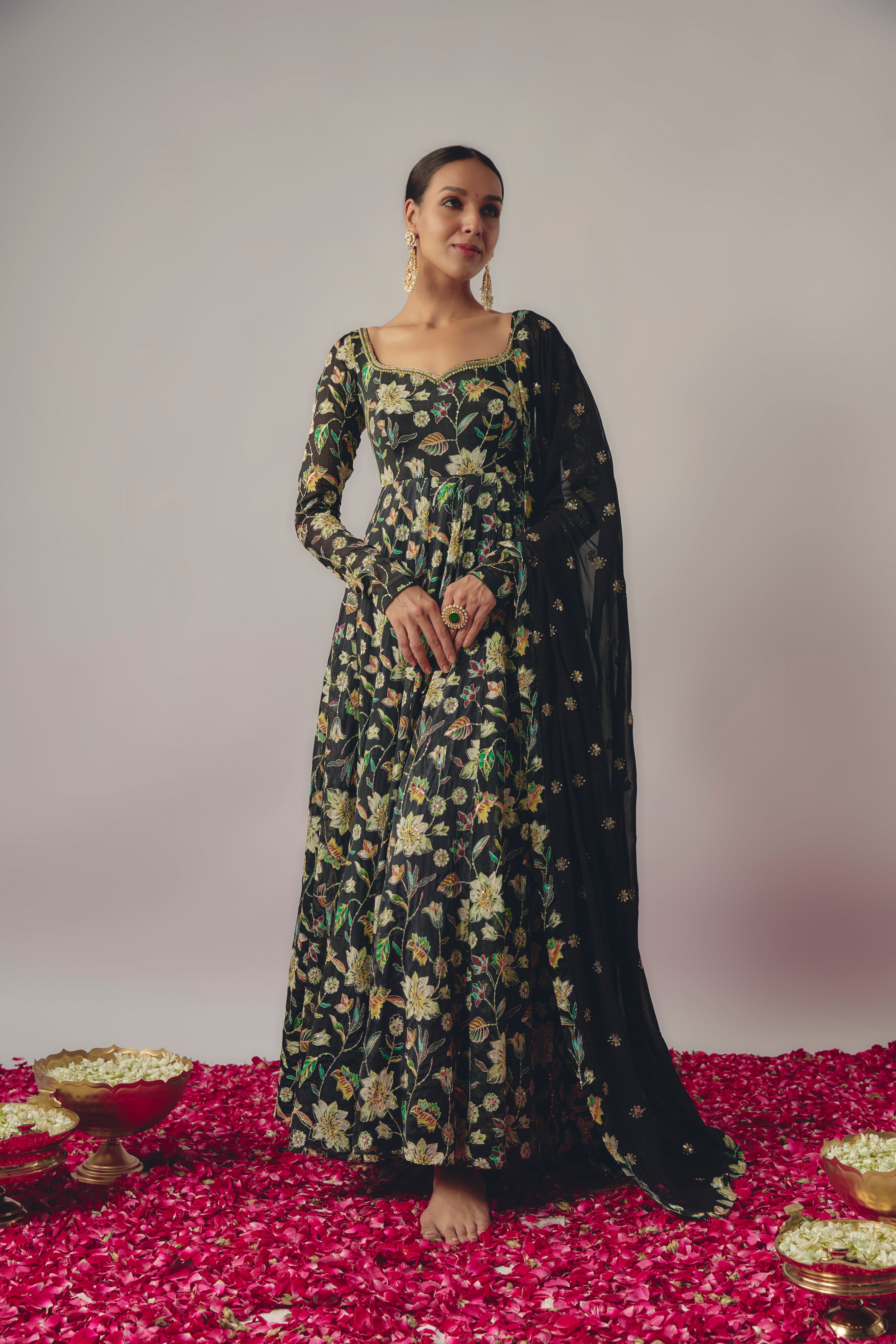 BLACK FLORAL EMBROIDERED ANARKALI SET