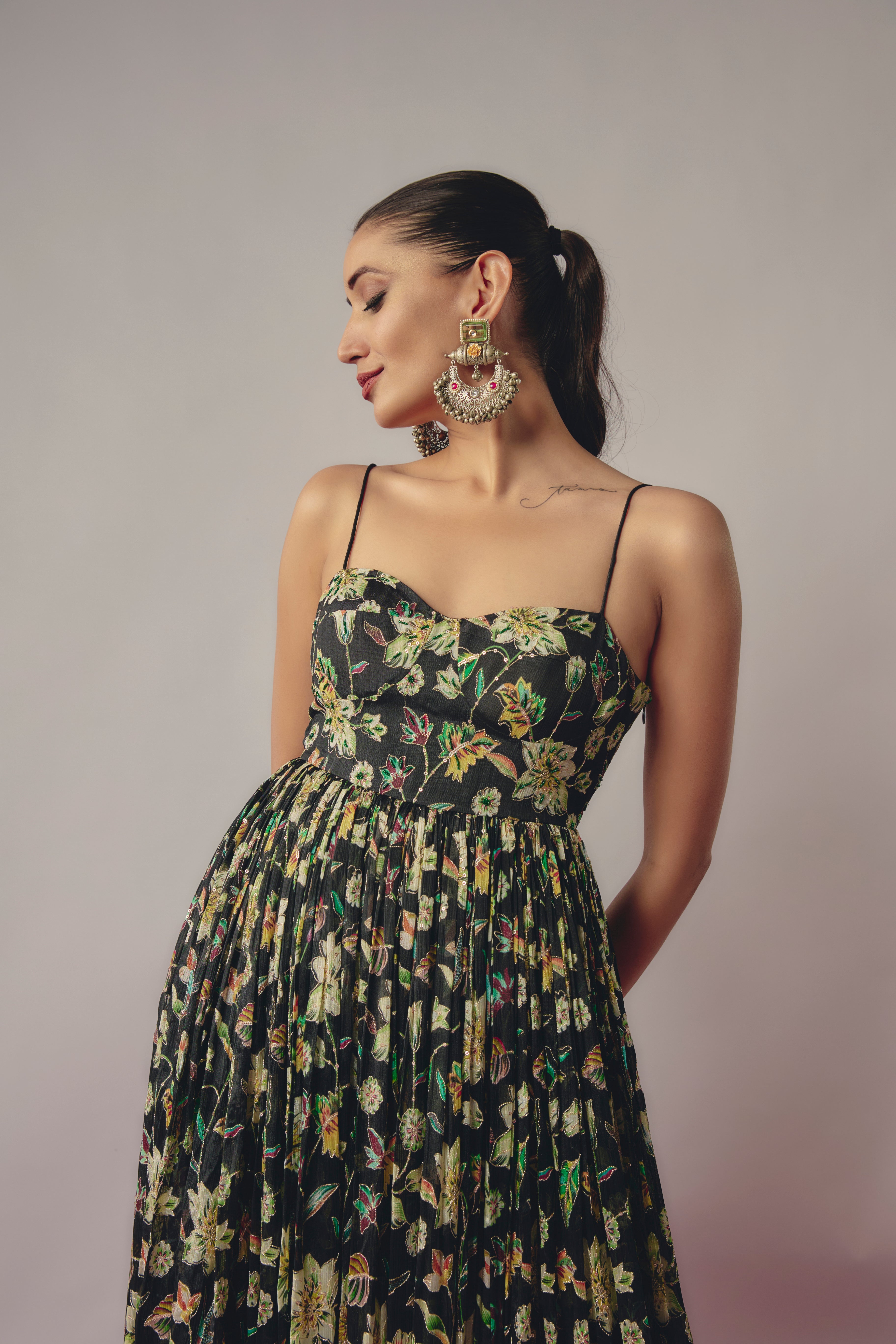 BLACK FLORAL GOWN