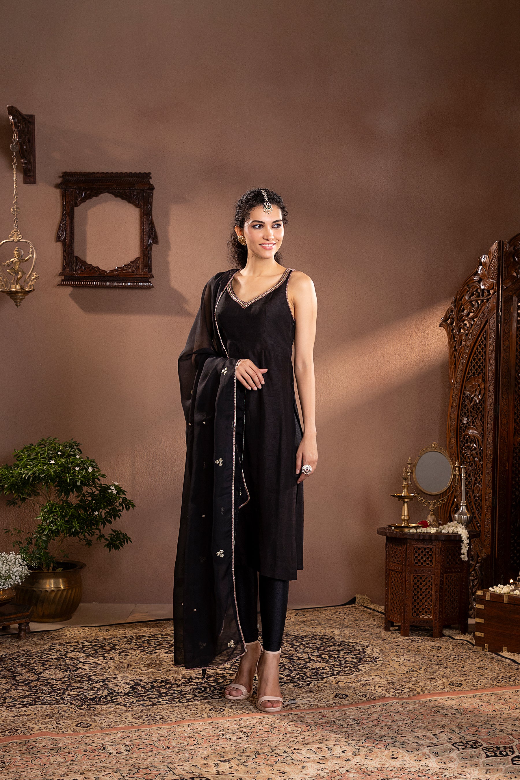 Black Munga Silk Kurta Set 